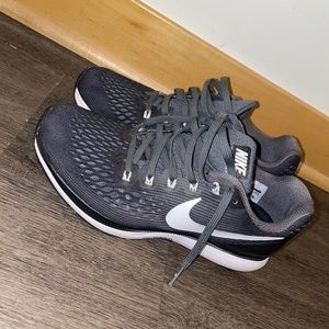 Women's Nike Running Shoe